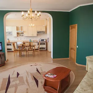 In 2 Min From Poznyaky Metro Station Киев